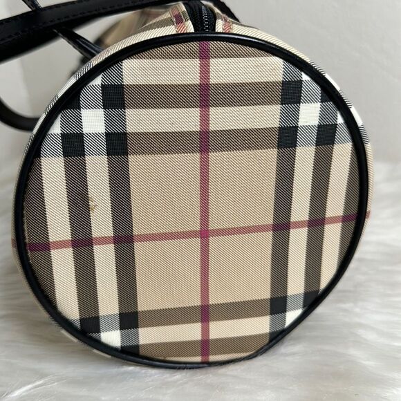 💯Authentic Burberry Papillon Handbag🍀 - Picture 12 of 15